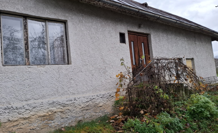Rodinný dom / chalupa – Dlhé nad Cirochou