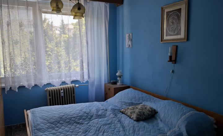 Na predaj priestranný 3-izbový byt za rozumnú cenu - fotografia 4