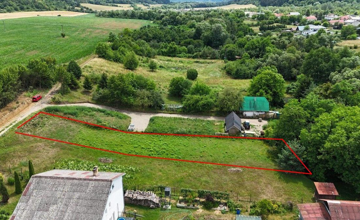 Pozemok v Humennom s investičným potenciálom – 1 329 m² - fotografia 1