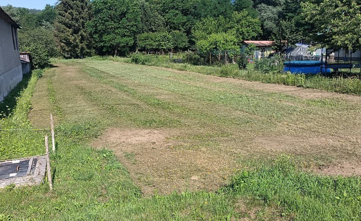 Stavebný pozemok s jedinečným bonusom na záver - fotografia 5