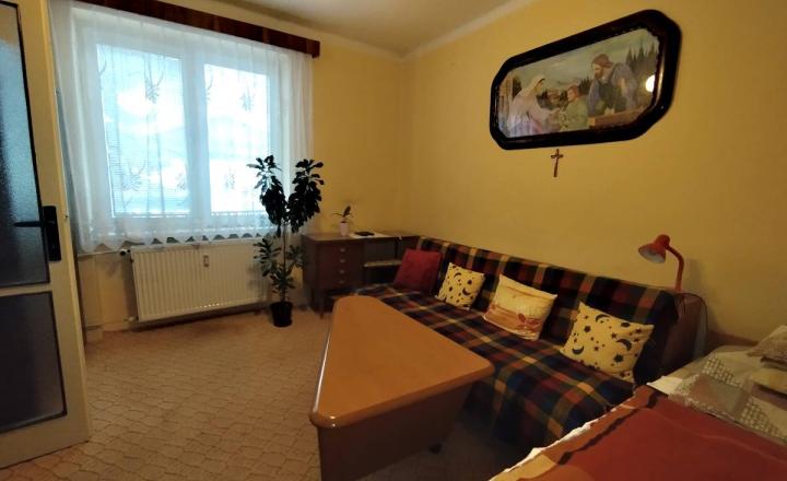 NA PREDAJ 2,5-IZBOVÝ BYT V CENTRE MESTA – KUKORELLIHO ULICA - fotografia 7